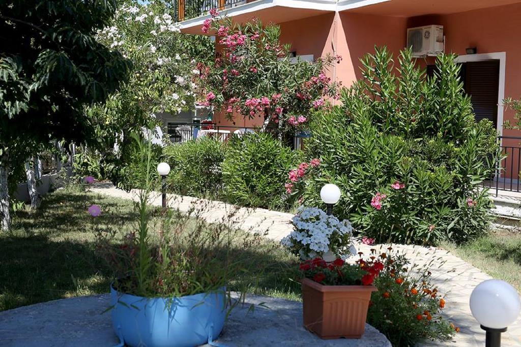 Vassilis Studio'S Perivólion Exterior foto